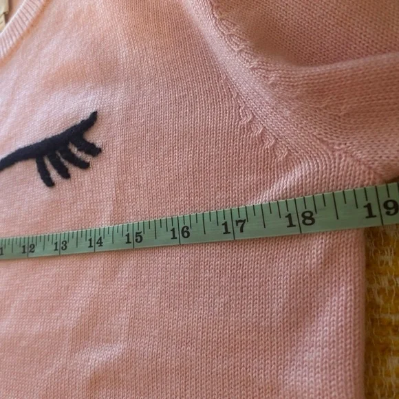 Kate Spade wink and lips sweater size XS - Picture 7 of 10